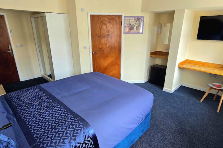 Room 6 of 69
