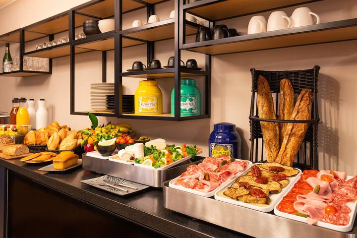Dining Photos