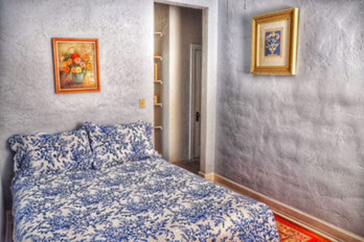 Room 46 of 77