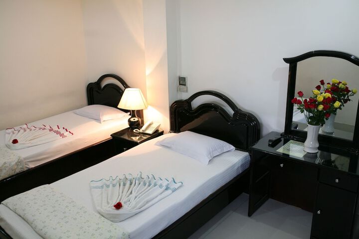 Room 3 of 45