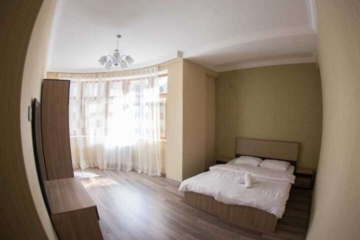 Room 3 of 17
