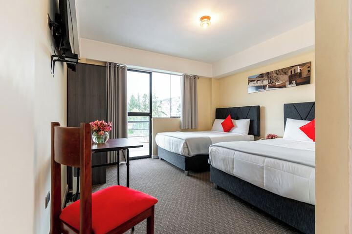 Room 15 of 25