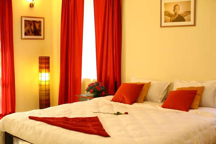 Room 7 of 26