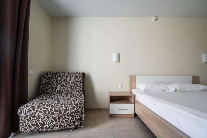 Room 34 of 109