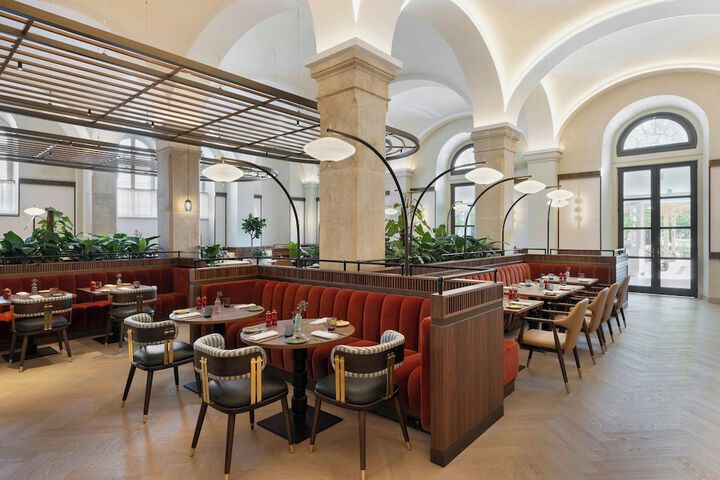 Dining 92 of 130