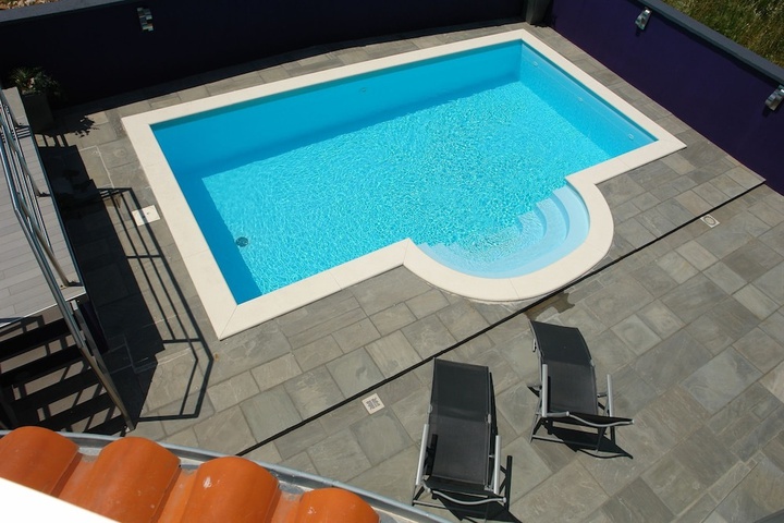 Pool 12 of 22