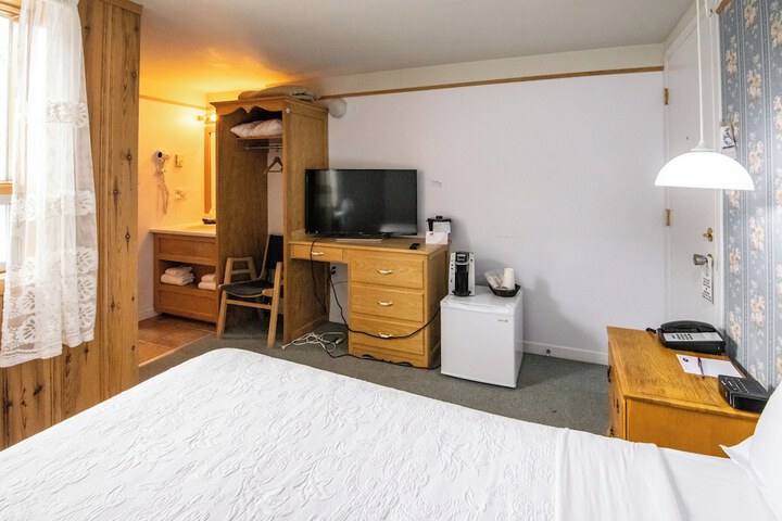 Room 12 of 81