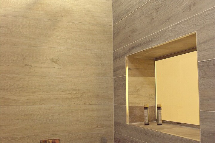 Room 12 of 28