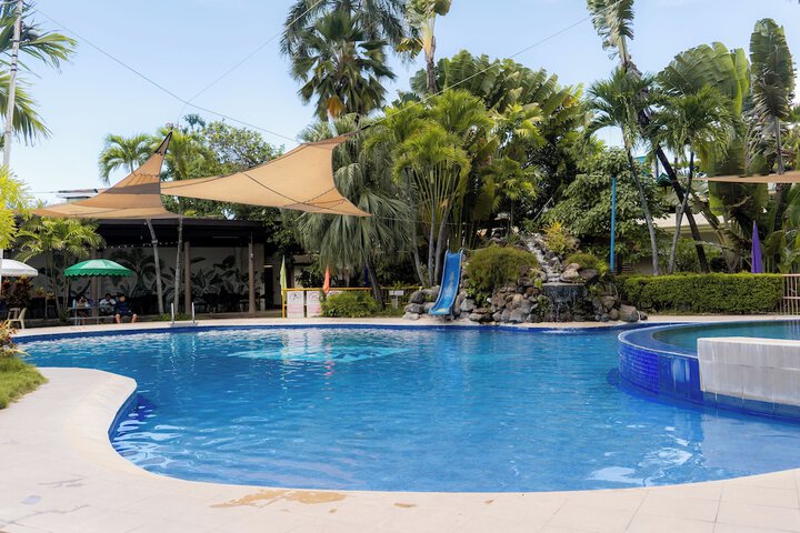 Pool 35 of 48