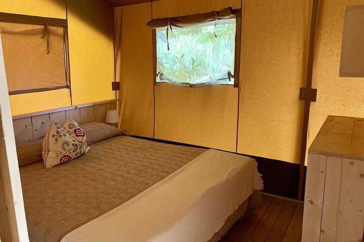 Room 55 of 186