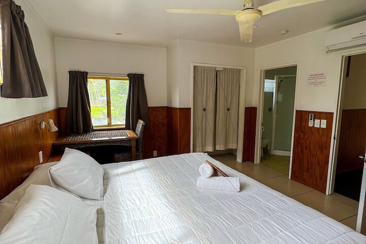 Room 16 of 117