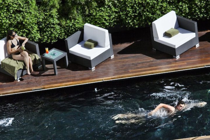 Hotel Pool