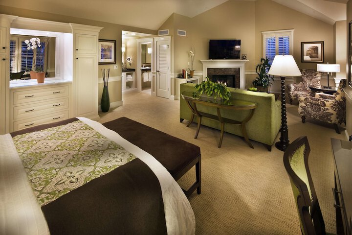 Room 12 of 39