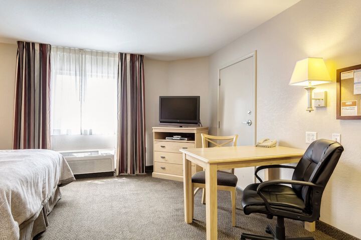 1 King Bed 1 Bedroom Suite (2 of 42)