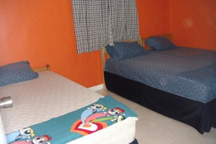 Room 10 of 10