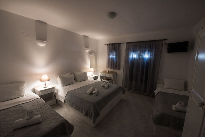 Room 26 of 111