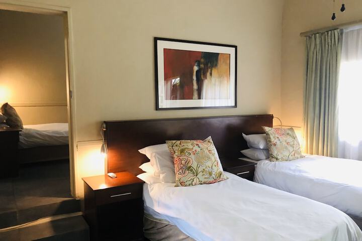 Room 49 of 275