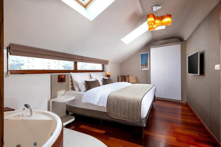 Room 20 of 50