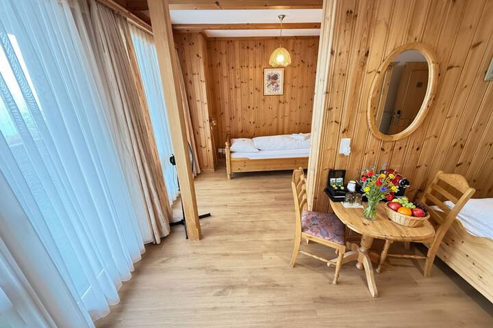 Room 35 of 163