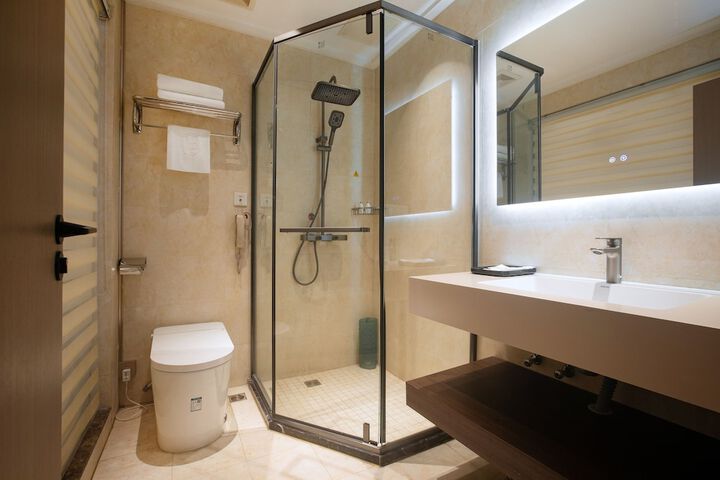 Room 40 of 95