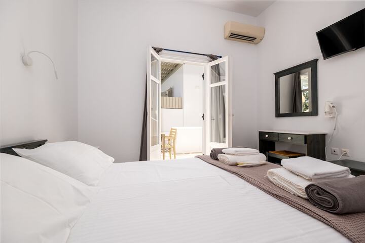 Room 47 of 164