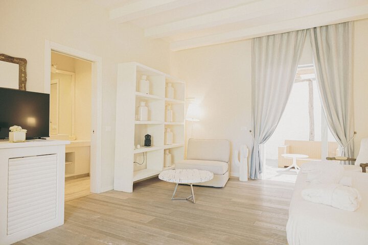Room 35 of 85