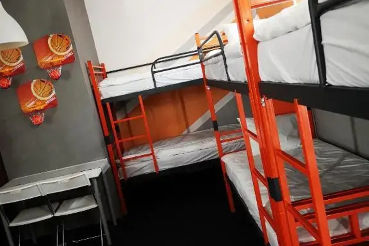 Room 3 of 15