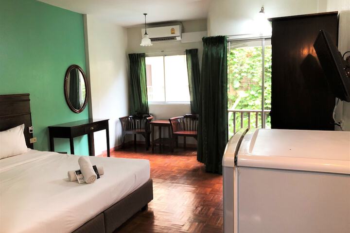 Room 10 of 40