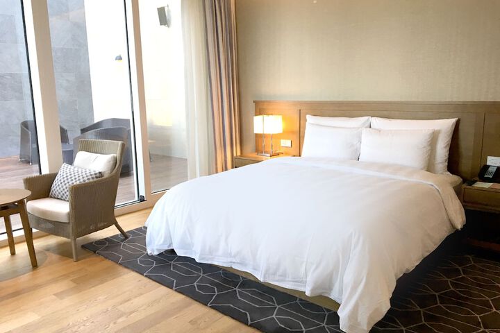 Room 15 of 181