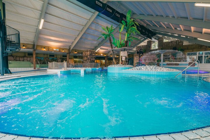 Pool 16 of 39