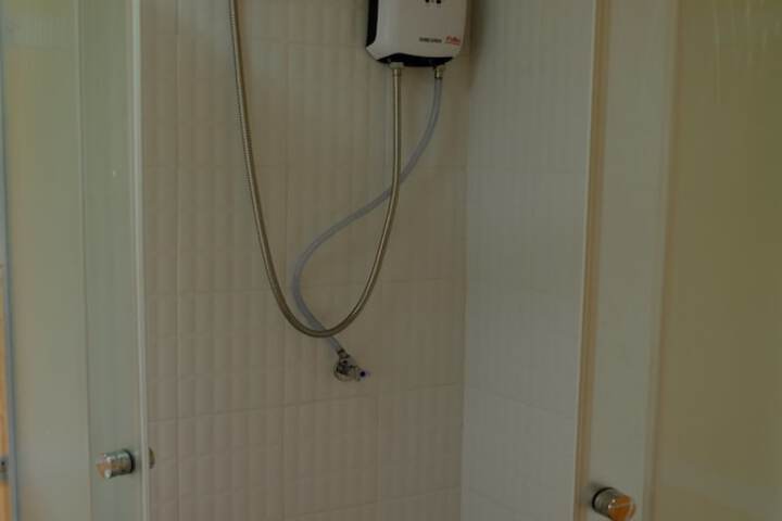 Room 15 of 28