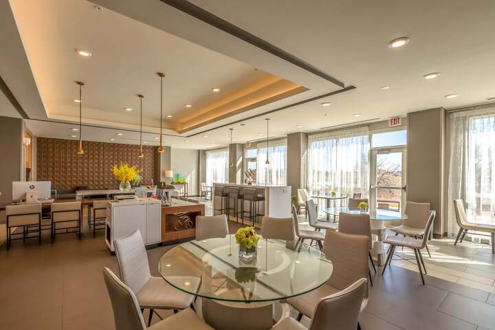 Breakfast area