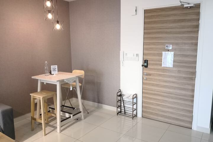 Room 6 of 19