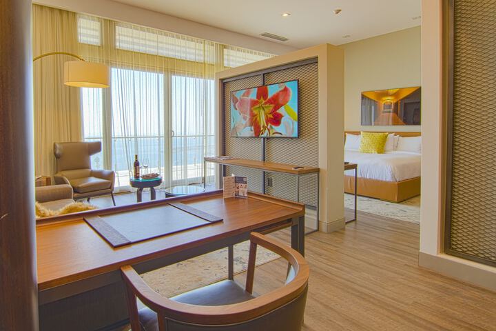 Room 9 of 93