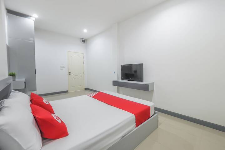 Room 9 of 23