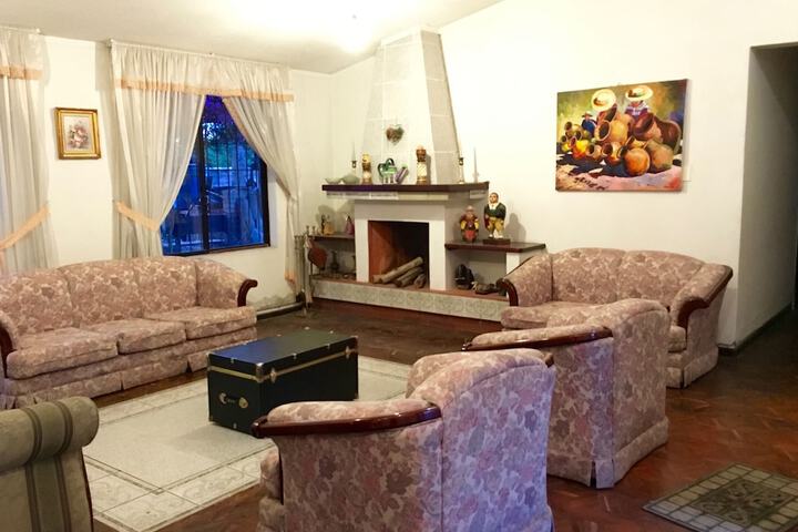 Room 5 of 33