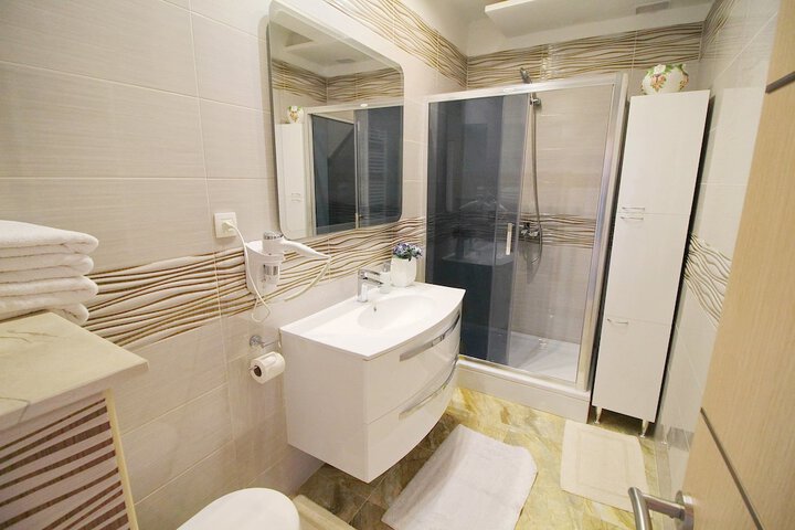 Room 74 of 111