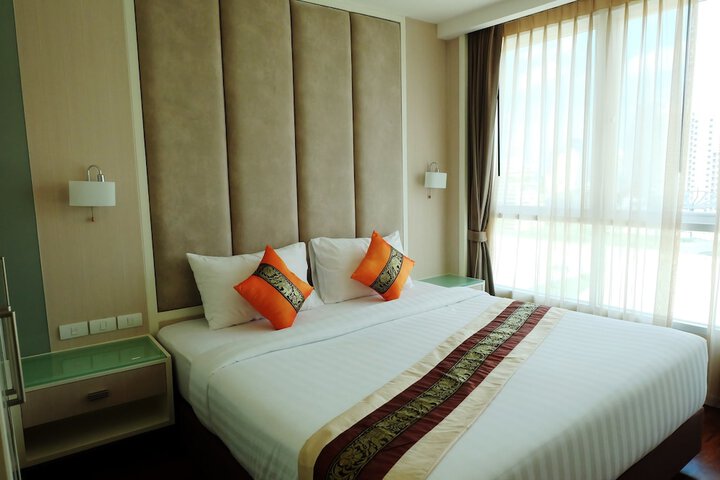Room 5 of 69