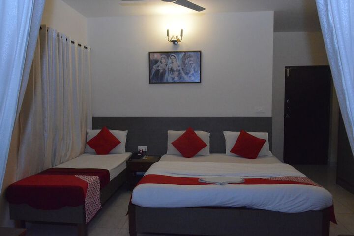 Room 8 of 26