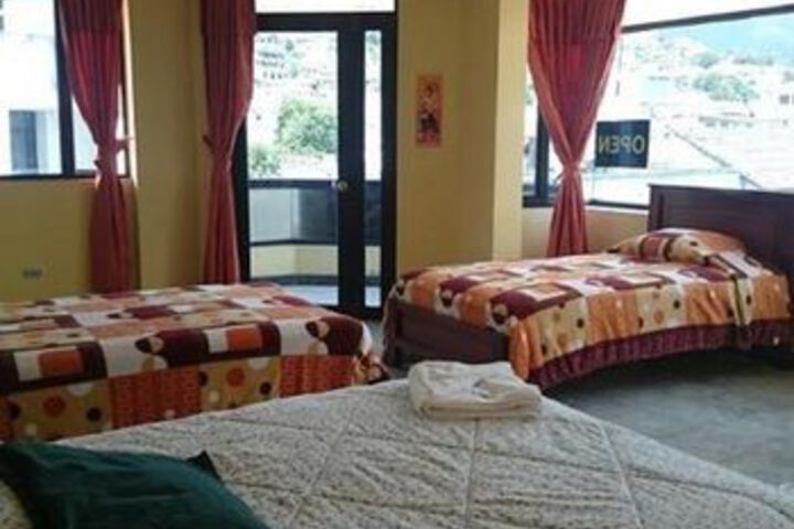 Room 13 of 22