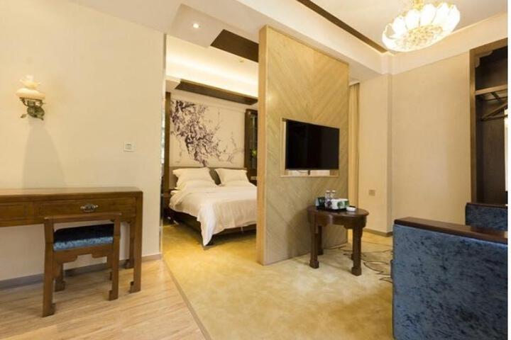 General 8 of 161