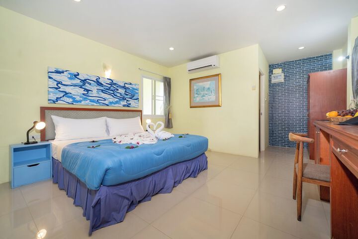 Room 53 of 91
