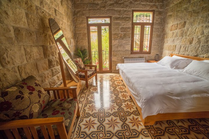 Room 5 of 26