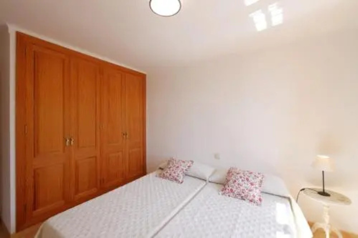 Room 6 of 20