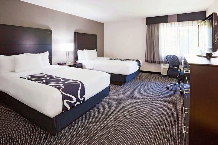 2 Double Beds (2 of 8)