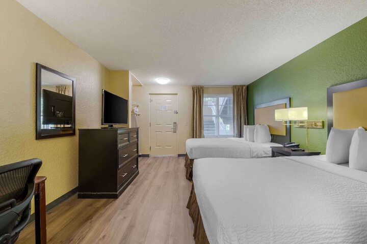 Studio 2 Double Beds (3 of 6)