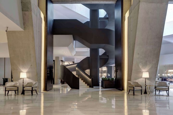 Guest Lobby