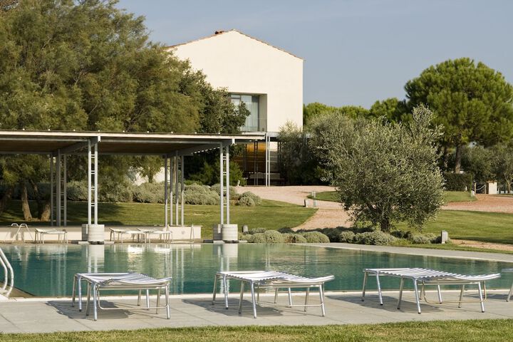 Pool 54 of 73