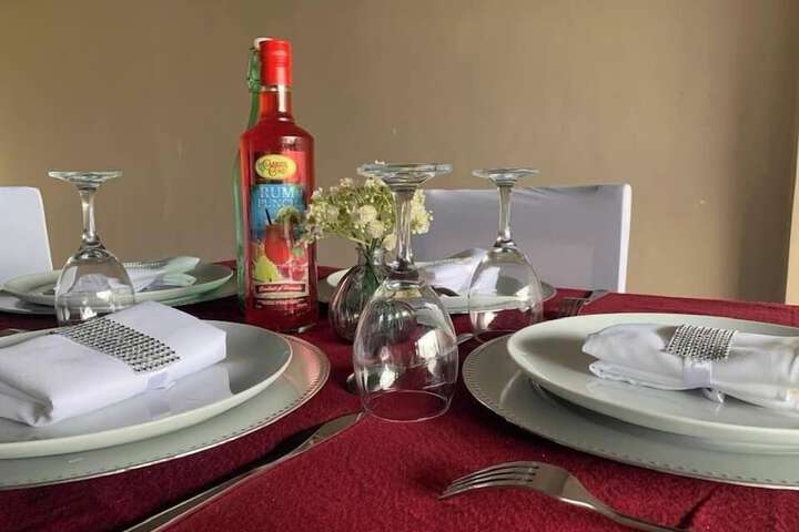 Dining 37 of 55