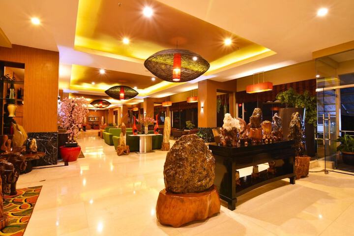 Hotel Interior 12 of 49